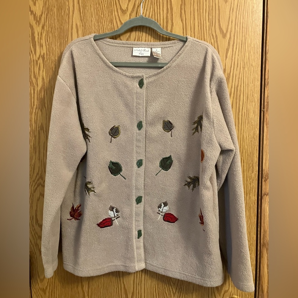 VTG Nick and Sarah Fall Leaf Pattern Embroidery Cardigan‎ 1X